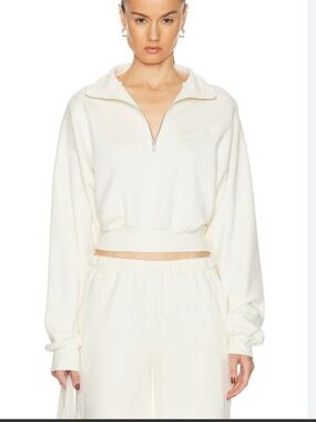 Eterne Cream Half-Zip Cropped Sweatshirt and boyfriend sweatpant